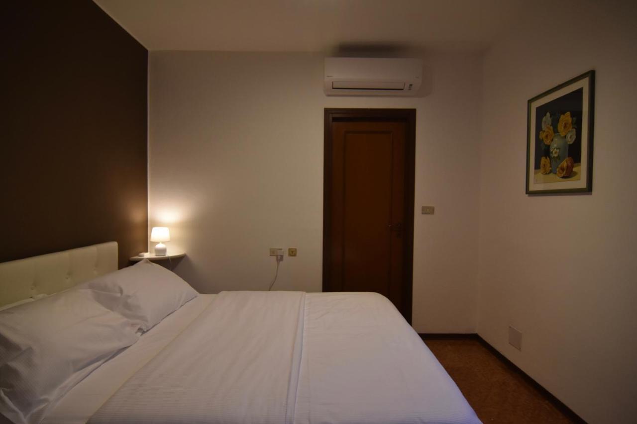 Emilia Suite بولونيا المظهر الخارجي الصورة